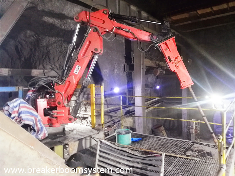 Stationary Rock Breakers Booms System Break Oversized Rocks At 800